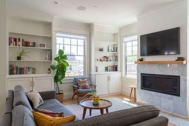 36 Laurel Street FRONT, Somerville, MA 02143