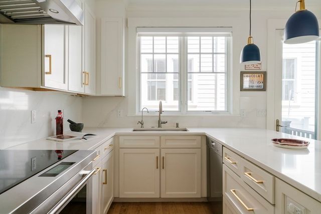 36 Laurel Street FRONT, Somerville, MA 02143