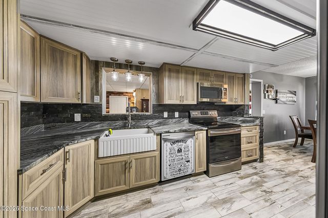 2241 Cindy Circle, Melbourne, FL 32935