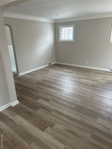 18277 Archdale Street, Detroit, MI 48235