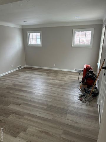 18277 Archdale Street, Detroit, MI 48235