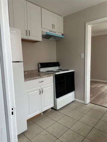 18277 Archdale Street, Detroit, MI 48235