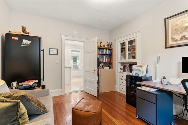 103 Willow Avenue 1, Somerville, MA 02144
