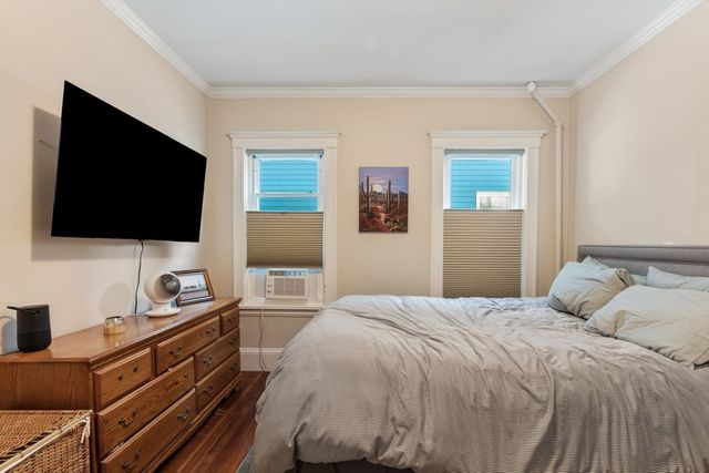 103 Willow Avenue 1, Somerville, MA 02144