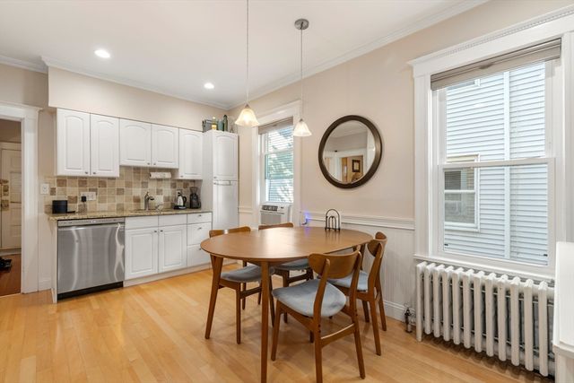 103 Willow Avenue 1, Somerville, MA 02144