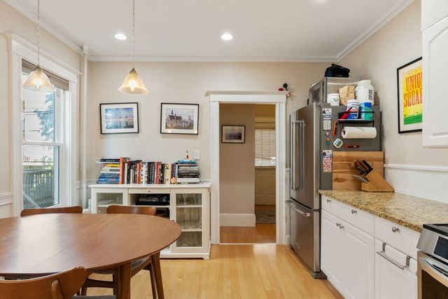 103 Willow Avenue 1, Somerville, MA 02144