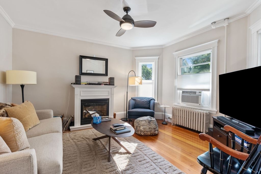 103 Willow Avenue 1, Somerville, MA 02144