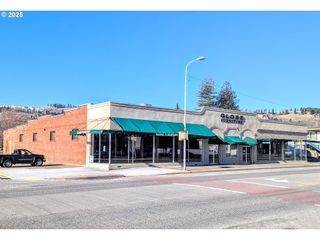 1520 ADAMS Ave, La Grande, OR 97850
