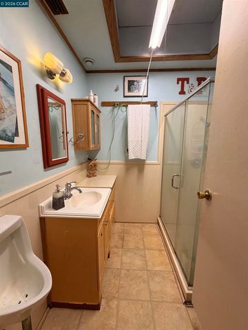 3732 Kings Way, Sacramento, CA 95821