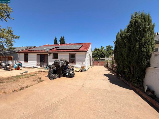 3732 Kings Way, Sacramento, CA 95821