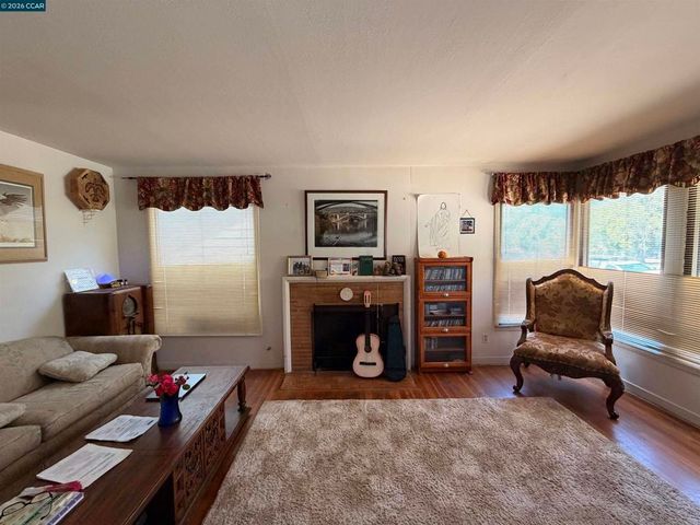 3732 Kings Way, Sacramento, CA 95821