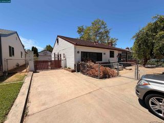 3732 Kings Way, Sacramento, CA 95821