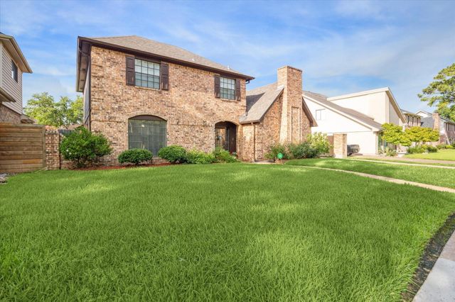 12826 Old Pine Lane, Houston, TX 77015