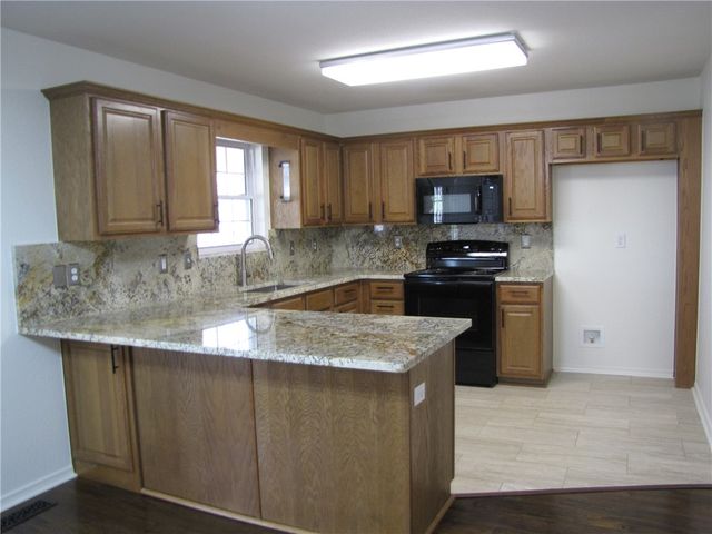 70 Merritt Drive, Bella Vista, AR 72714