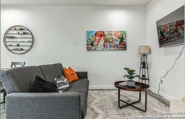 939 Piedmont Ave, San Antonio, TX 78210