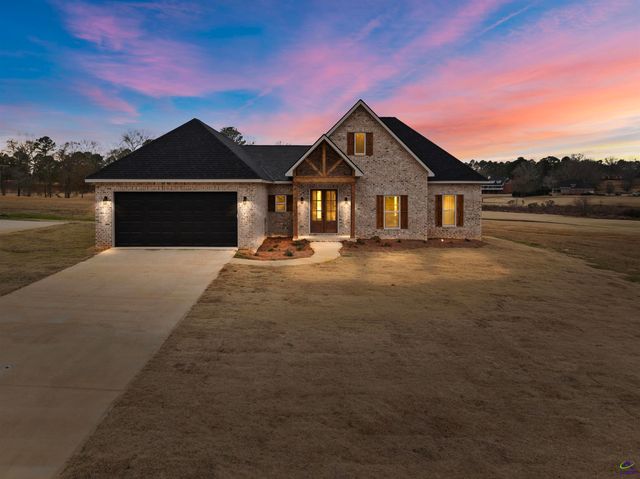 107 River Ridge Drive, Hawkinsville, GA 31036