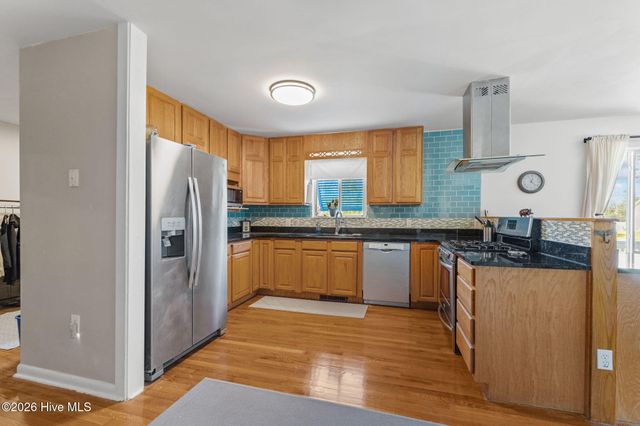 120 Pearl Drive, Beaufort, NC 28516