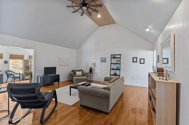 120 Pearl Drive, Beaufort, NC 28516