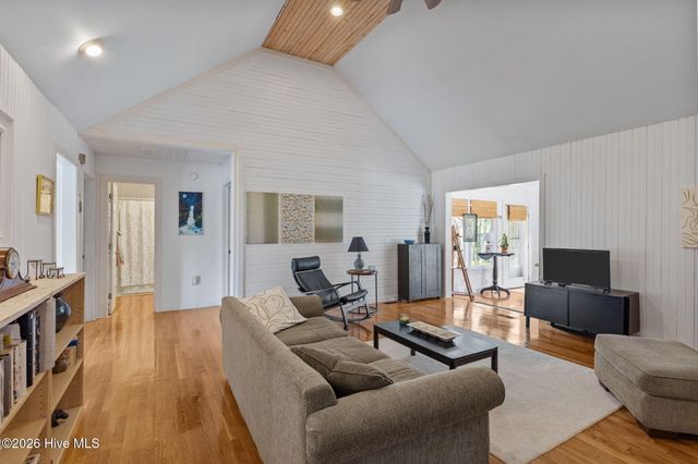 120 Pearl Drive, Beaufort, NC 28516