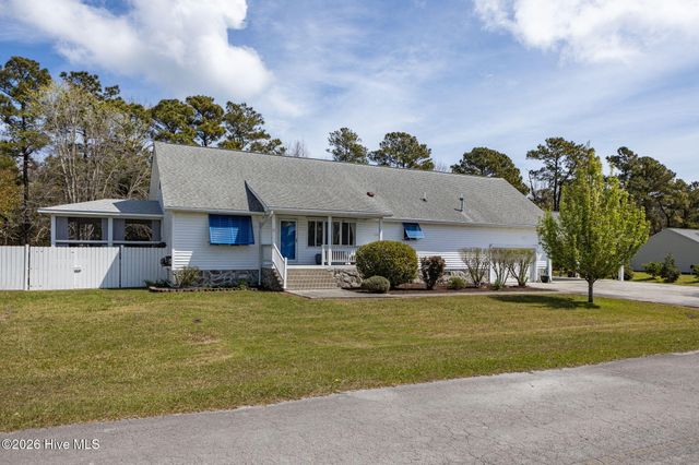 120 Pearl Drive, Beaufort, NC 28516