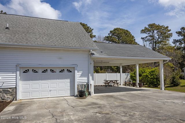 120 Pearl Drive, Beaufort, NC 28516
