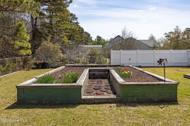 120 Pearl Drive, Beaufort, NC 28516