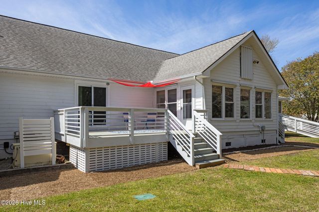 120 Pearl Drive, Beaufort, NC 28516