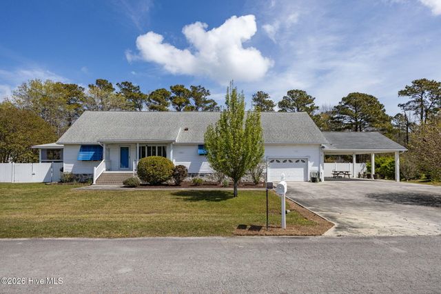 120 Pearl Drive, Beaufort, NC 28516