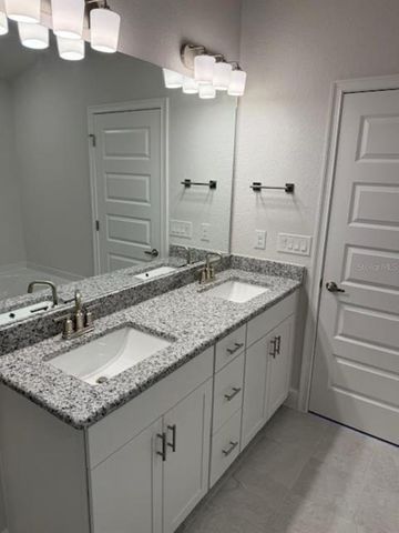 2134 NW 23RD LOOP, Ocala, FL 34475