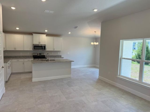 2134 NW 23RD LOOP, Ocala, FL 34475