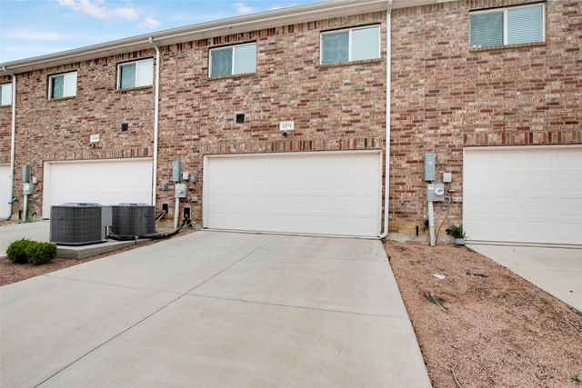 1271 Lamar Drive, Lewisville, TX 75077