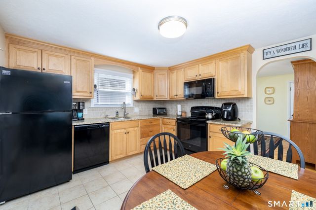 88 Hawley Street, Newington, CT 06111