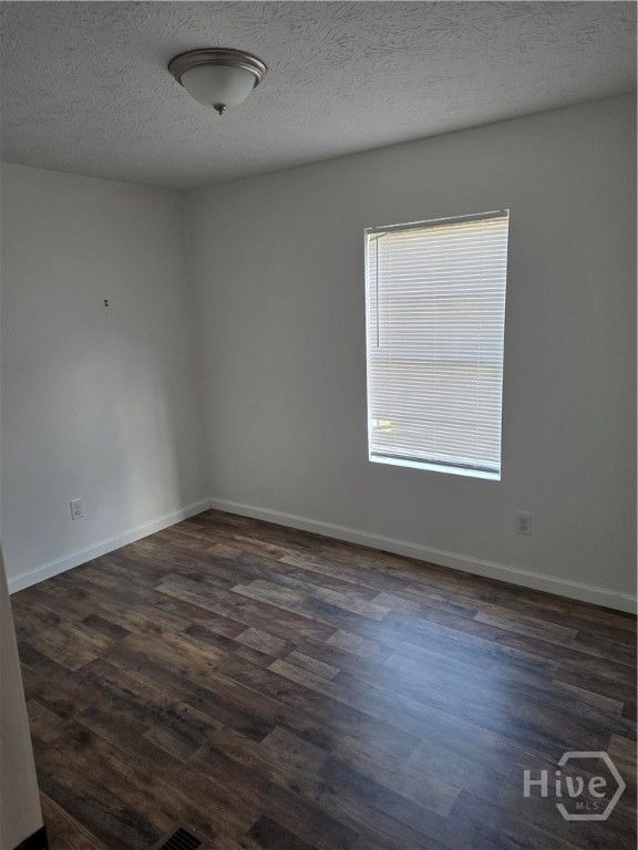 Image 13 of property listing at 162 Griffin Road, Guyton, GA 31312