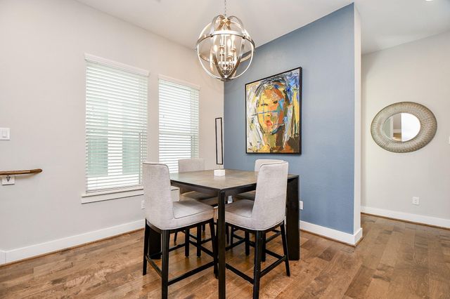 2010 Saint Charles Street, Houston, TX 77003