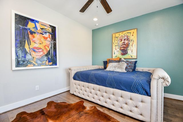 2010 Saint Charles Street, Houston, TX 77003