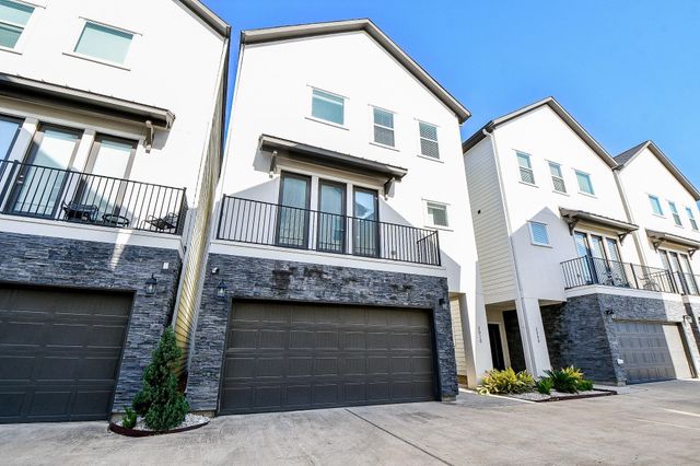 2010 Saint Charles Street, Houston, TX 77003