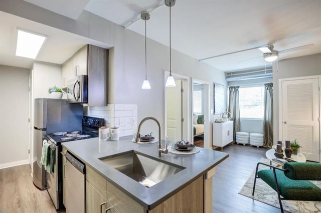 2025 Peachtree Road NE 841, Atlanta, GA 30309
