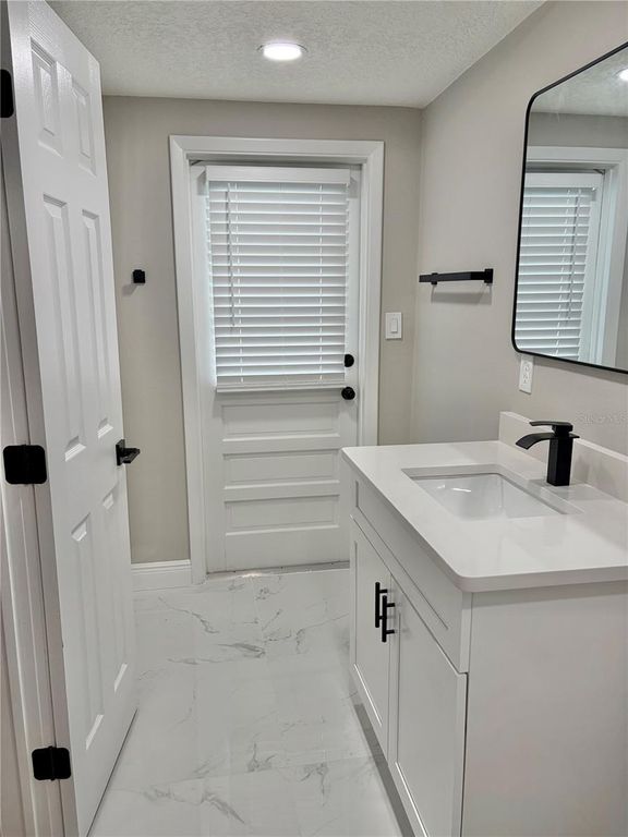 Image 26 of property listing at 8938 COCHISE LANE, Port Richey, FL 34668