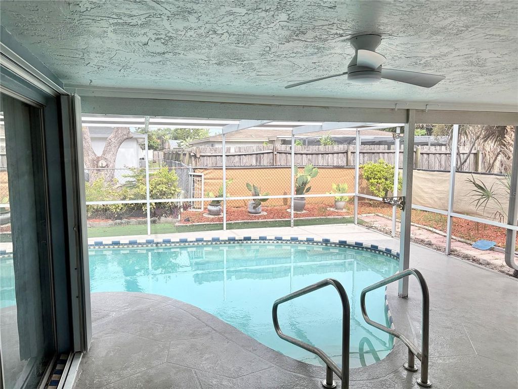 Image 4 of property listing at 8938 COCHISE LANE, Port Richey, FL 34668