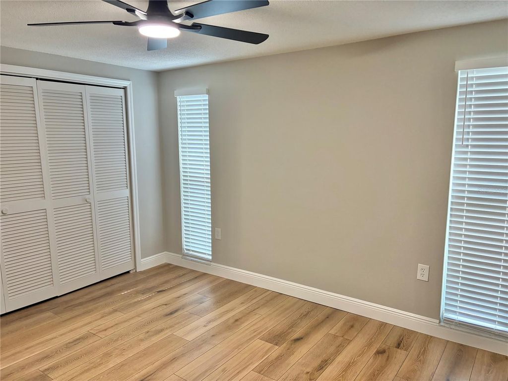 Image 32 of property listing at 8938 COCHISE LANE, Port Richey, FL 34668