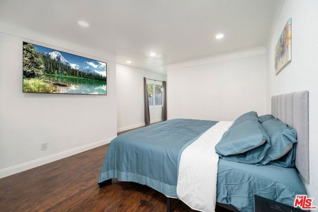 1789 S Fairfax Avenue, Los Angeles, CA 90019