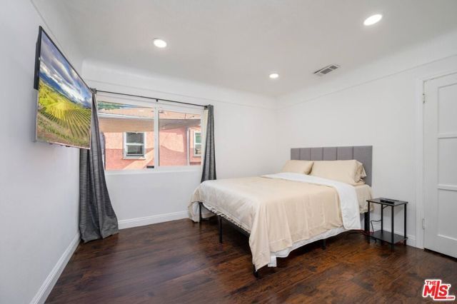 1789 S Fairfax Avenue, Los Angeles, CA 90019