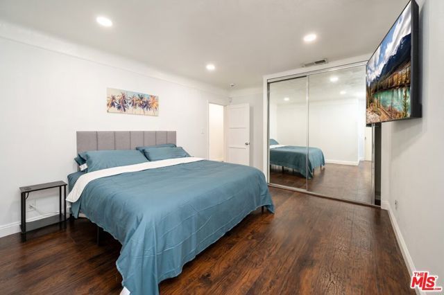 1789 S Fairfax Avenue, Los Angeles, CA 90019