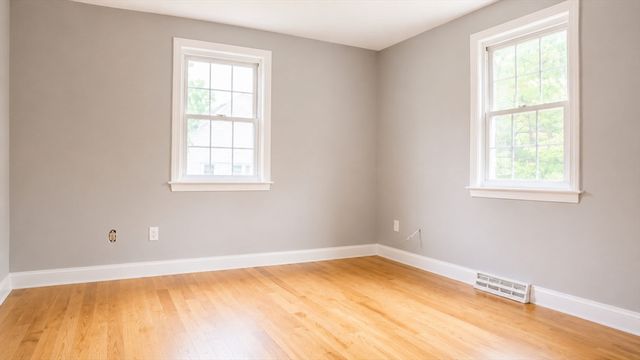18 Andrea Dr 18, Canton, MA 02021