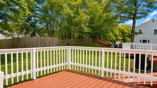 18 Andrea Dr 18, Canton, MA 02021