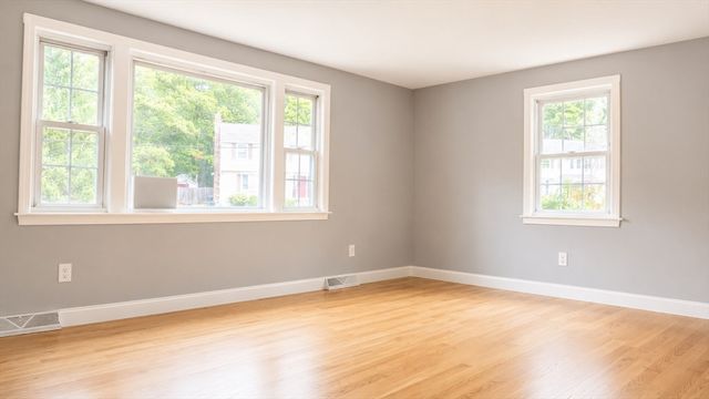 18 Andrea Dr 18, Canton, MA 02021