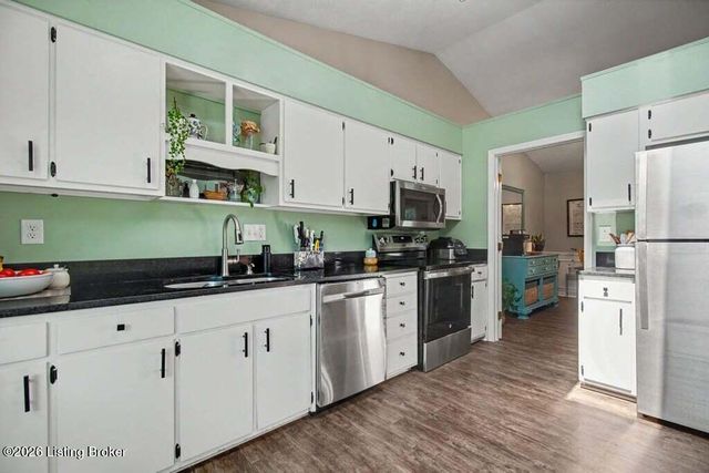 807 Exmoor Ave, Louisville, KY 40223