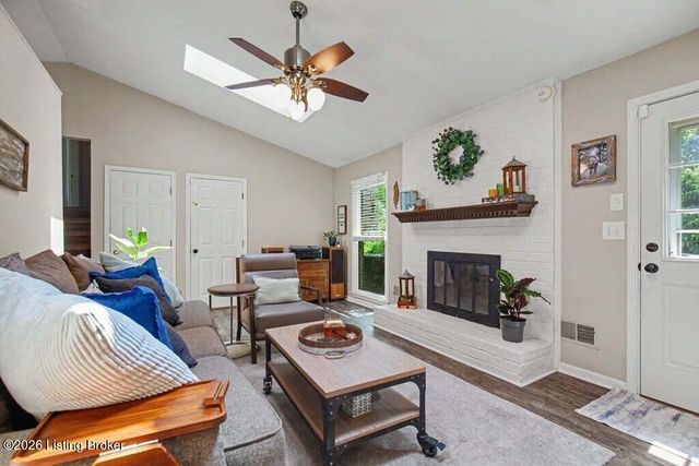 807 Exmoor Ave, Louisville, KY 40223