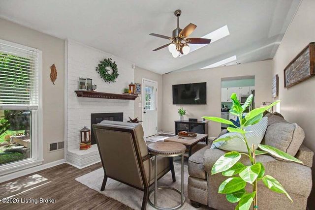 807 Exmoor Ave, Louisville, KY 40223