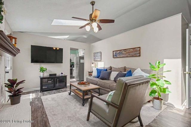 807 Exmoor Ave, Louisville, KY 40223